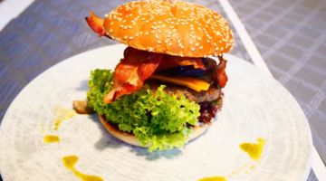 Börner-King GmbH Leckerer Hamburger des Restaurants Bei Christian in Massing