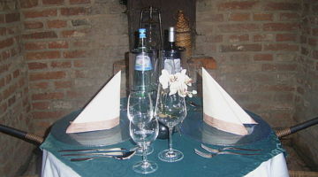 Catering Romantisch eingedeckter Tisch für Zwei