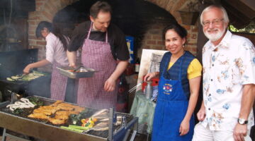 Catering Christian Börner und sein Team beim Grillen
