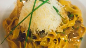 Speisen Köstliches Nudelgericht des Restaurants Bei Christian in Massing