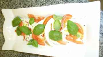 Speisen Mozzarella Tomatensalat Bei Christian in Massing